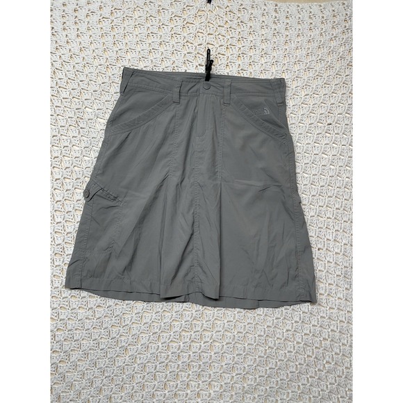 The North Face Dresses & Skirts - The‎ North Face Cargo Mini Skirt Flare Women's Size 6 Gray With Pockets Hiking
